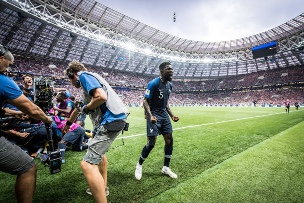 抵挡对手的 抵挡对手的