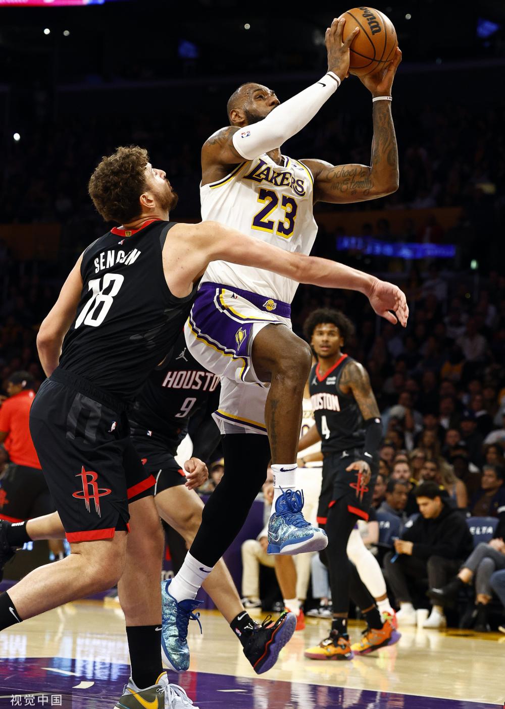 在其职业生 在其职业生