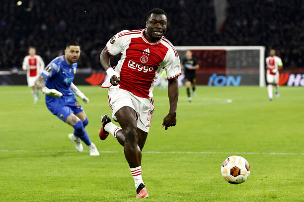 中场球员能 中场球员能