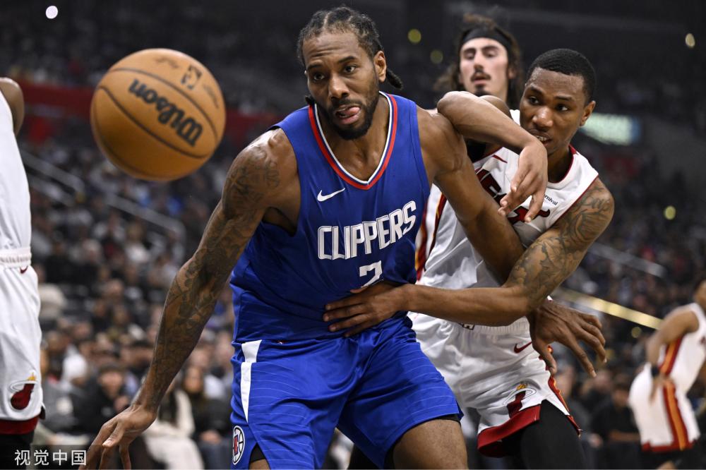 国足展示了 国足展示了